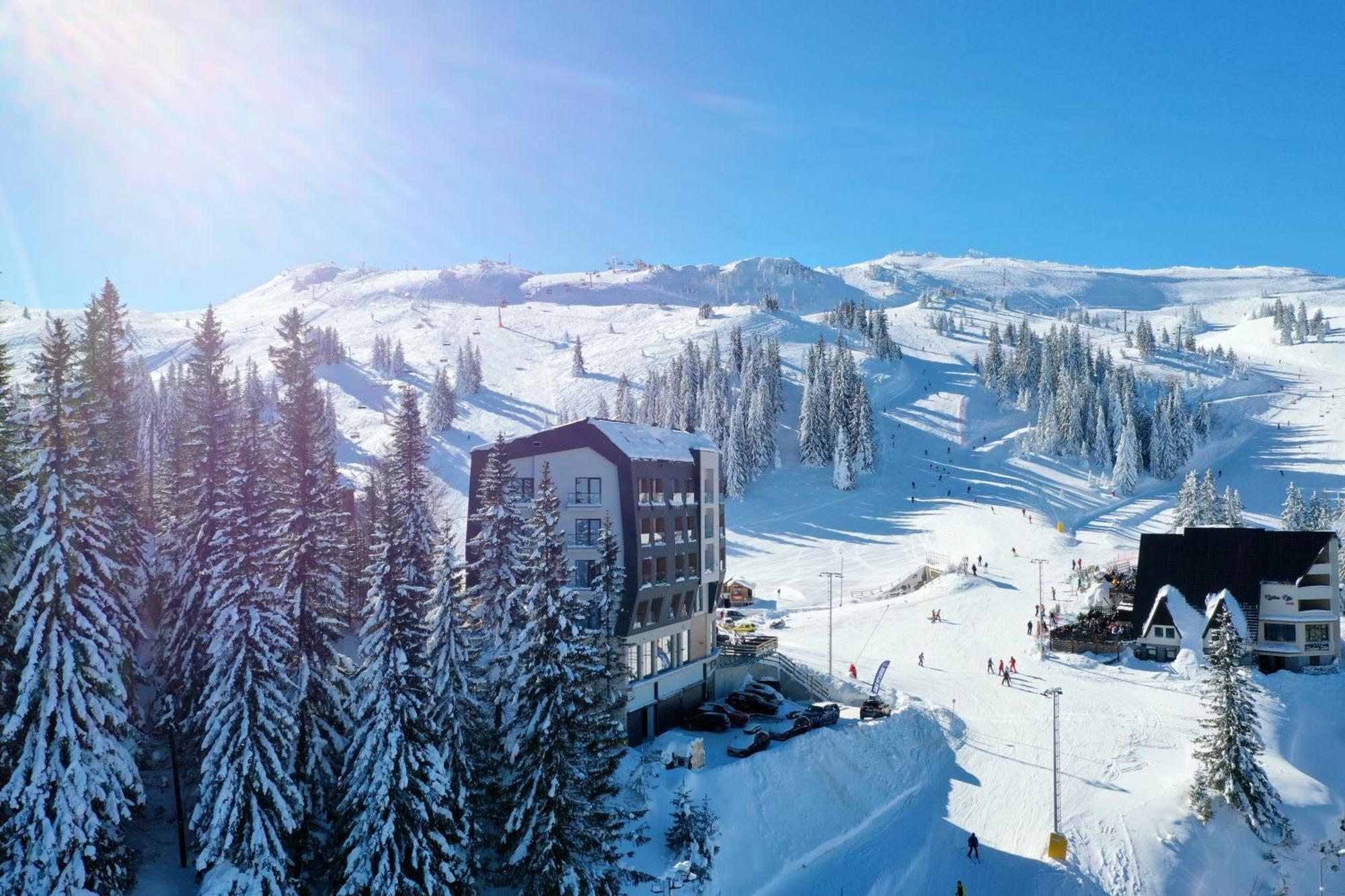 Aparthotel Rajska ヤホリナ エクステリア 写真