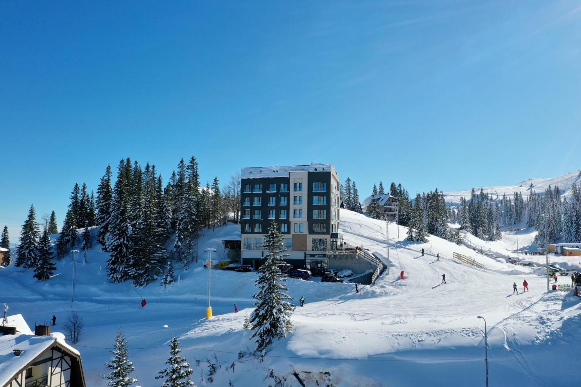 Aparthotel Rajska ヤホリナ エクステリア 写真