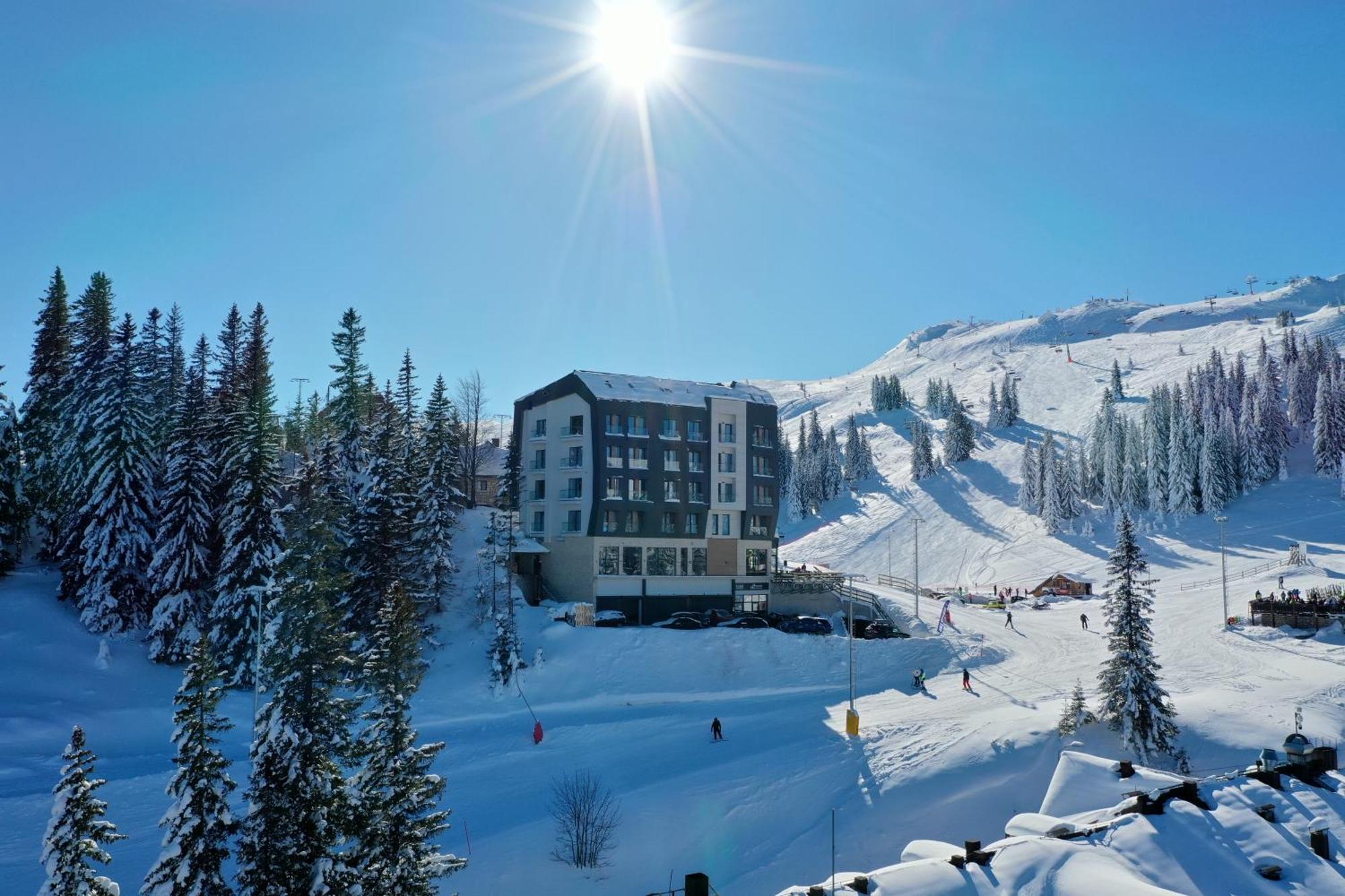 Aparthotel Rajska ヤホリナ エクステリア 写真