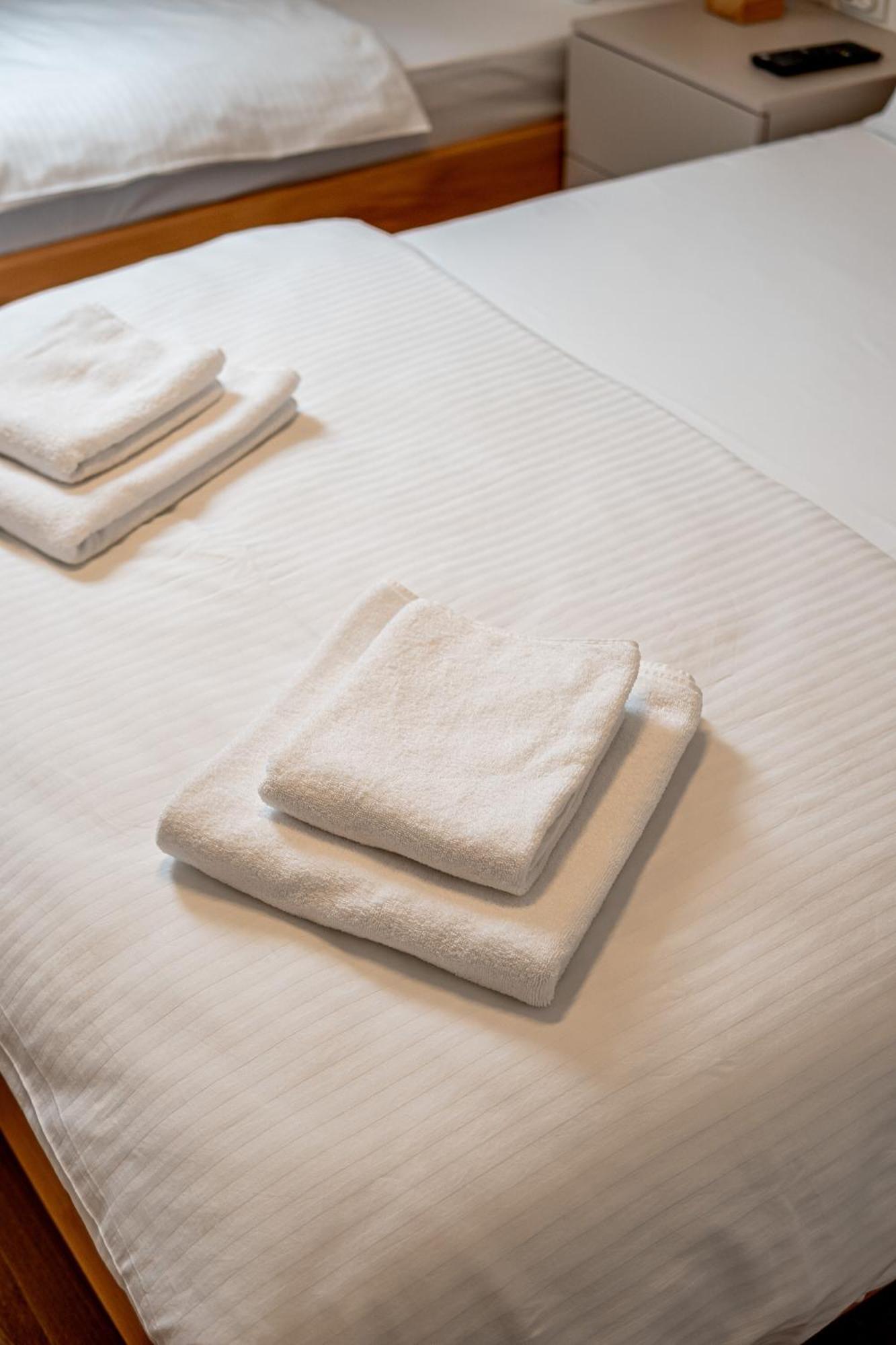 Aparthotel Rajska ヤホリナ エクステリア 写真