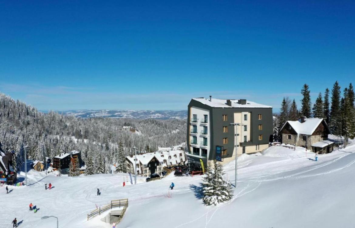Aparthotel Rajska ヤホリナ エクステリア 写真