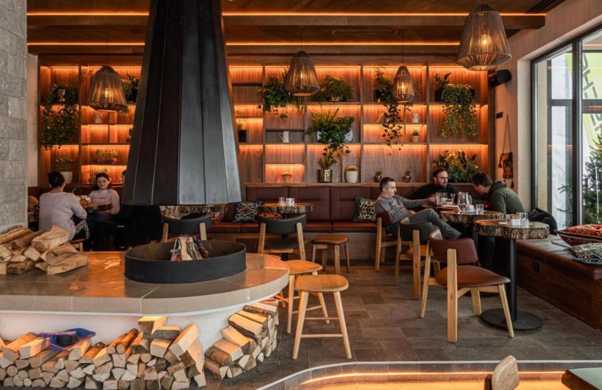 Aparthotel Rajska ヤホリナ エクステリア 写真